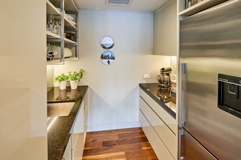 Photo of property in Clyde Quay Wharf, 2b/6 Clyde Quay Wharf, Te Aro, Wellington, 6011