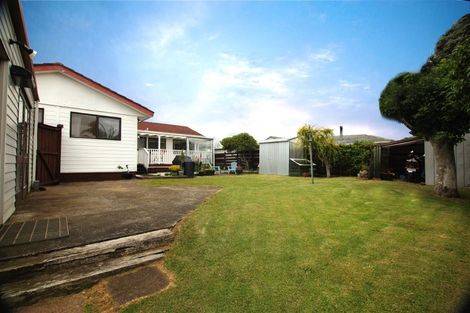 Photo of property in 9 Huber Street, Weymouth, Auckland, 2103