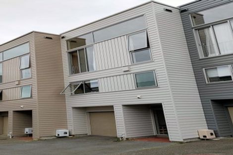 Photo of property in 14/15 Roxburgh Street, Mount Victoria, Wellington, 6011