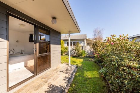 Photo of property in 2/8 Duart Road, Havelock North, 4130