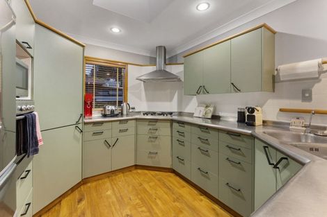 Photo of property in 77 Sunbrae Drive, Silverstream, Upper Hutt, 5019