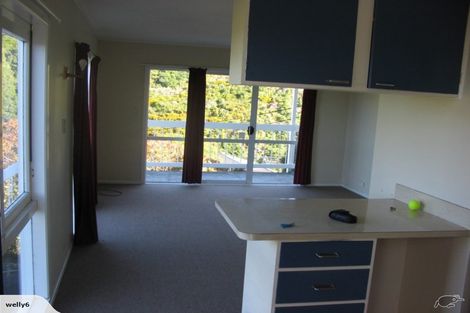 Photo of property in 15a Rakeiora Grove, Korokoro, Lower Hutt, 5012