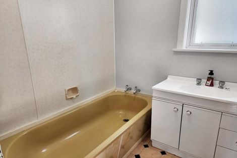 Photo of property in 51 Totara Park Road, Clouston Park, Upper Hutt, 5018