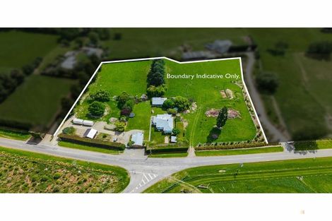 Photo of property in 124 Maytown Road, Waimate, 7978