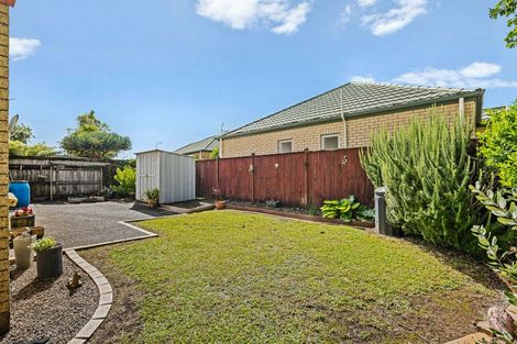 Photo of property in 1 Dunbarton Drive, Ranui, Auckland, 0612