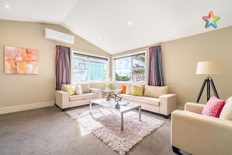 Photo of property in 2/150 Tirohanga Road, Tirohanga, Lower Hutt, 5010