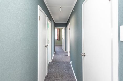 Photo of property in 5 Murch Place, Tawhero, Whanganui, 4500