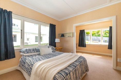 Photo of property in 146 Easther Crescent, Kew, Dunedin, 9012