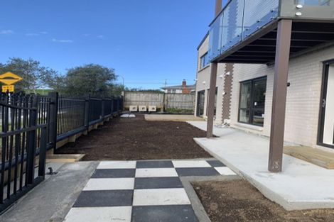 Photo of property in 4a Kelman Road, Kelston, Auckland, 0602