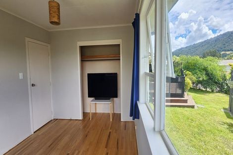 Photo of property in 20 Totaravale Street, Pukehangi, Rotorua, 3015
