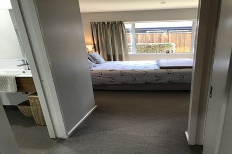 Photo of property in 16 Hakatere Road, Pegasus, 7612