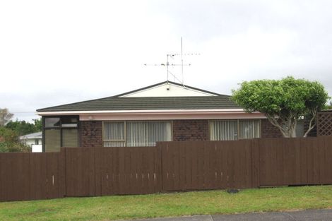 Photo of property in 1/27 Matuhi Rise, Henderson, Auckland, 0612