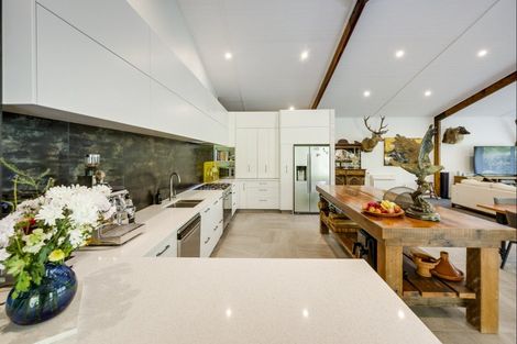 Photo of property in The Trading Post, 900 Waimarama Road, Waimarama, Havelock North, 4294