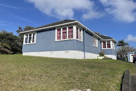 Photo of property in 3 Evans Road, Glen Eden, Auckland, 0602