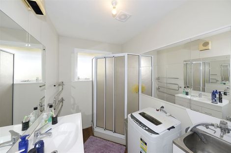 Photo of property in 3/27 Oxley Avenue, St Albans, Christchurch, 8014