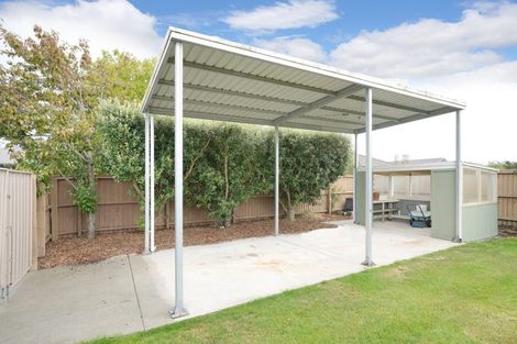 Photo of property in 8 Parkinson Place, Woodend, 7610