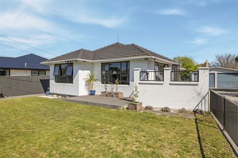 Photo of property in 33 Bournemouth Crescent, Aranui, Christchurch, 8061