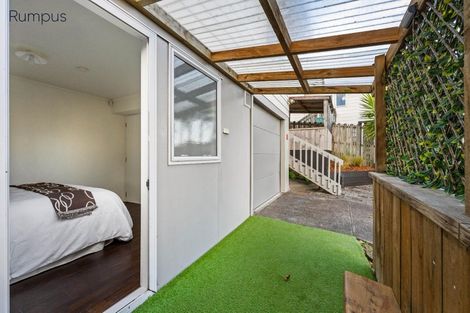 Photo of property in 7 Faram Place, Massey, Auckland, 0614