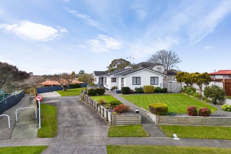 Photo of property in 43 Lansdowne Crescent, Glenview, Hamilton, 3206