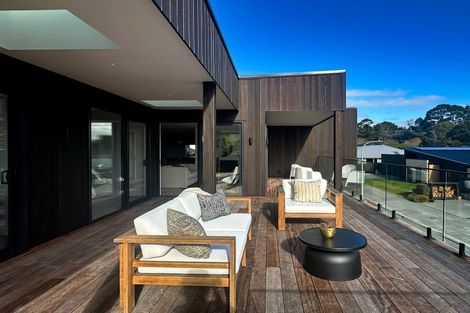 Photo of property in 17 Taruna Place, Havelock North, 4130