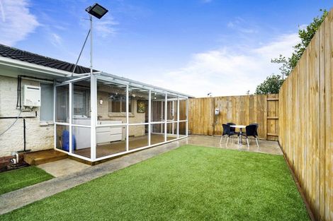 Photo of property in 2/246 Shirley Road, Papatoetoe, Auckland, 2025