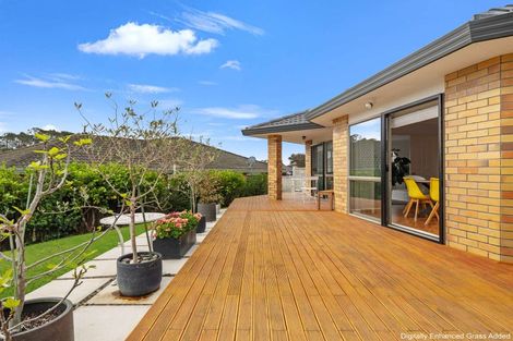 Photo of property in 9 Fleetwood Drive, Henderson, Auckland, 0612