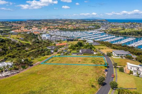 Photo of property in 27 Balboa Drive, Matakatia, Whangaparaoa, 0930