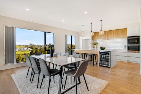 Photo of property in 22 Cassidy Drive, Orewa, 0931