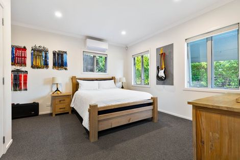 Photo of property in 6 Andre Rise, Stanmore Bay, Whangaparaoa, 0932