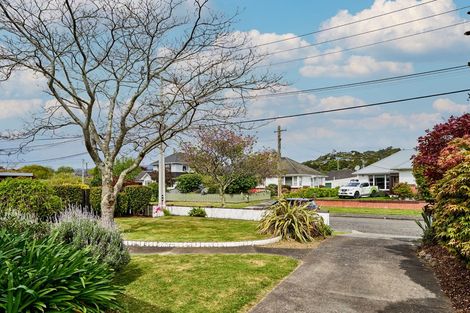 Photo of property in 8 Courtenay Road, Heretaunga, Upper Hutt, 5018