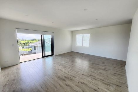 Photo of property in 32 Jabal Crescent, Totara Park, Auckland, 2105