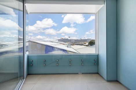 Photo of property in Algarve Apartments, 211/332 Maunganui Road, Mount Maunganui, 3116