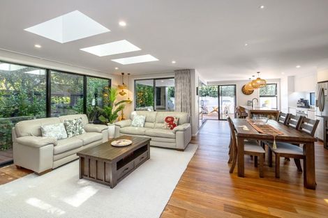 Photo of property in 30a Mcmaster Street, Greytown, 5712