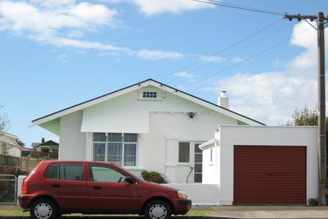 Photo of property in 50 Dorset Avenue, Westown, New Plymouth, 4310