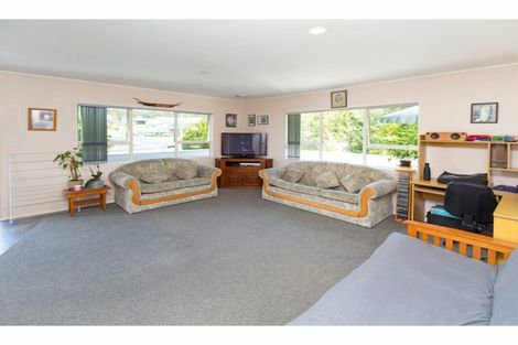 Photo of property in 650a Whangaparaoa Road, Stanmore Bay, Whangaparaoa, 0932