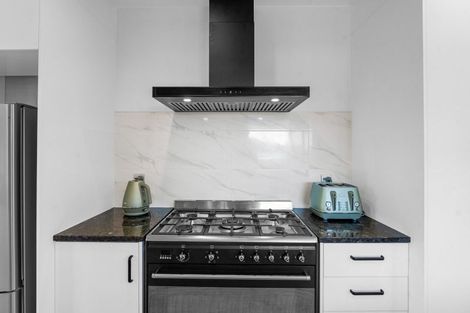 Photo of property in 14 Wade Place, Welcome Bay, Tauranga, 3175