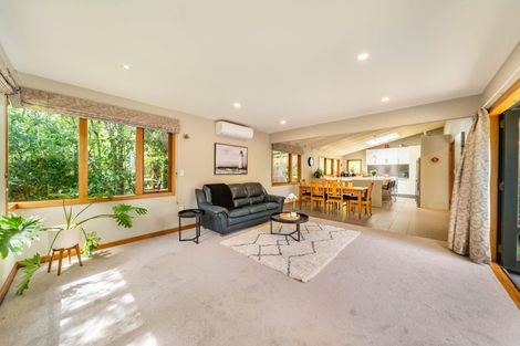 Photo of property in 30c Chatsworth Road, Silverstream, Upper Hutt, 5019