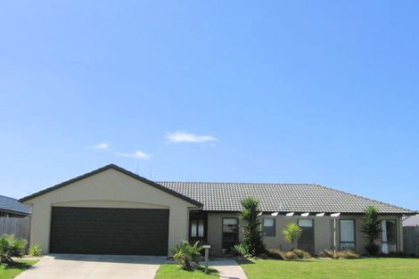 Photo of property in 35 Calypso Drive, Papamoa Beach, Papamoa, 3118