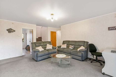 Photo of property in 235 Hill Road, The Gardens, Auckland, 2105