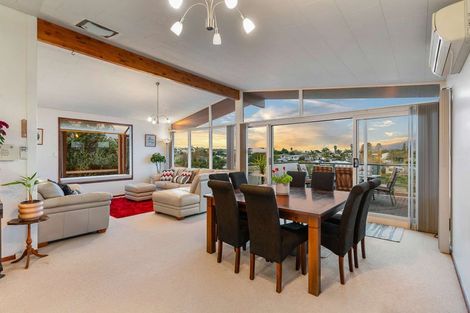 Photo of property in 131 Deep Creek Road, Torbay, Auckland, 0630