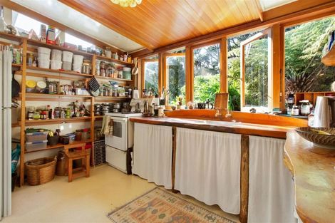 Photo of property in 7 Okoka Road, Omiha, Waiheke Island, 1081