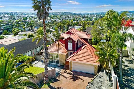 Photo of property in 10 San Fernando Way, Henderson, Auckland, 0612