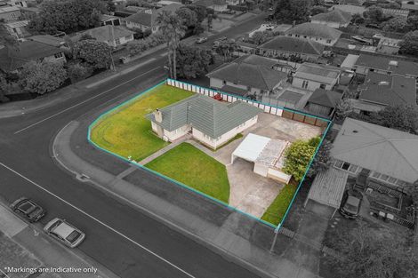 Photo of property in 9 Durham Street, Te Atatu Peninsula, Auckland, 0610