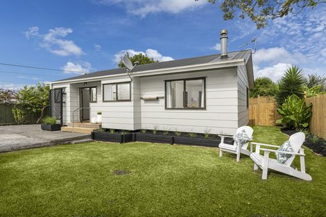 Photo of property in 2/248 Birkdale Road, Birkdale, Auckland, 0626