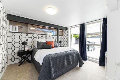 Photo of property in 43 Knightsbridge Drive, Forrest Hill, Auckland, 0620