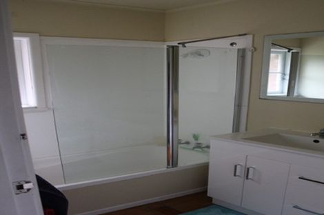 Photo of property in 29 Woodglen Road, Glen Eden, Auckland, 0602