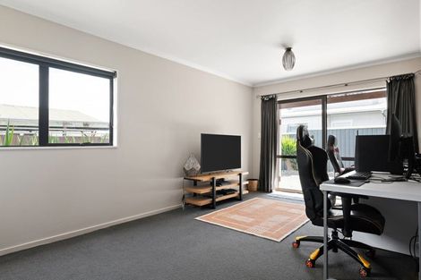 Photo of property in 2/10 Chisnall Street, Stoke, Nelson, 7011