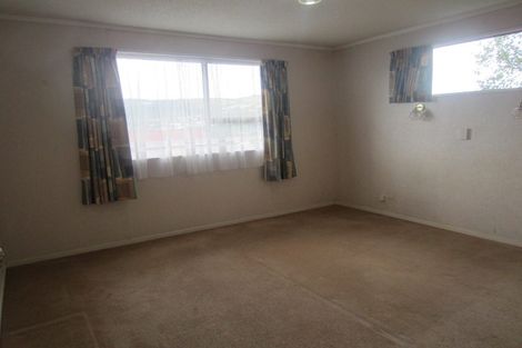 Photo of property in 66 Fyvie Avenue, Tawa, Wellington, 5028