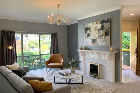 Photo of property in 123 Hobsonville Road, West Harbour, Auckland, 0618