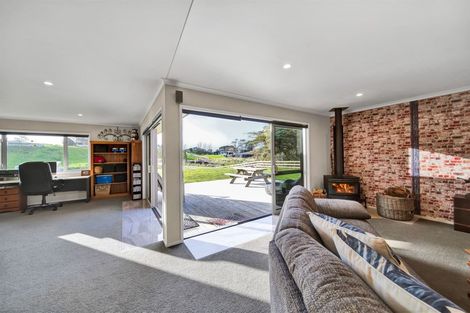 Photo of property in 195 Turuturu Road, Hawera, 4674